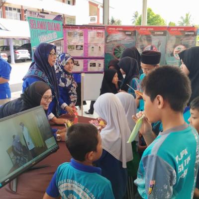 Booth Activities3