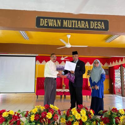 Speaker 2 En Rozali Hassan