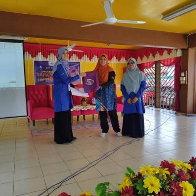 Speaker 3 Dr Nik Nor Izah Nik Ibrahim