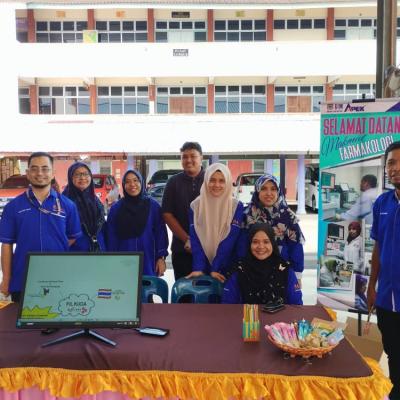 Booth Farmako