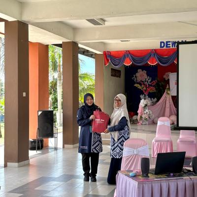 Penceramah Dr. Wan Nazirah2